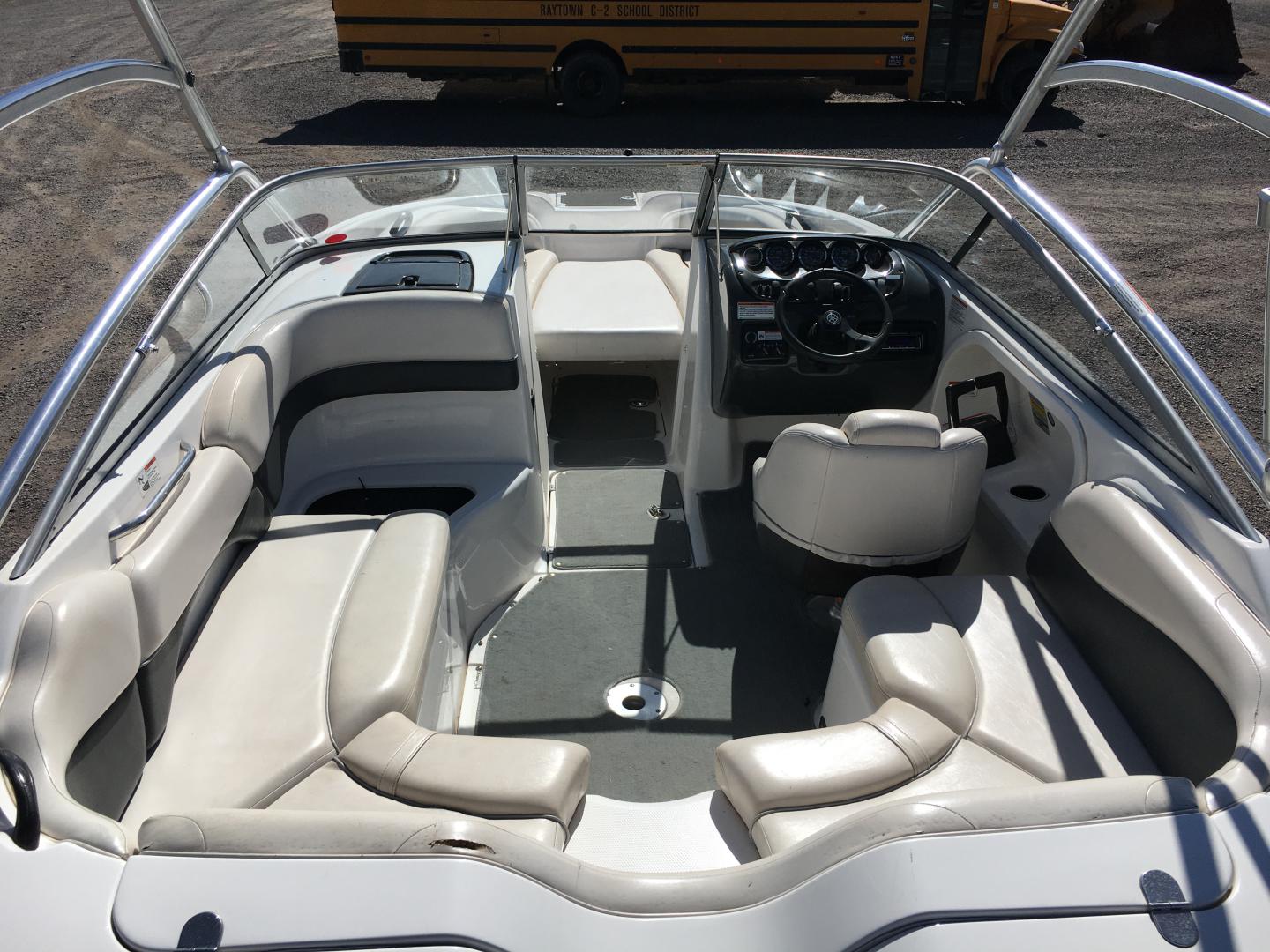 ./imagenes/INVOICE/2019/12352/LANCHA YAMAHA AR210 (26).JPG